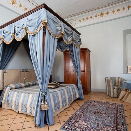 Palazzo Dragoni Hotel Spoleto Kültér fotó